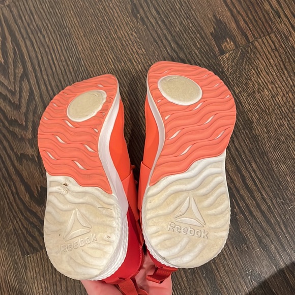 Reebok - Picture 4 of 4